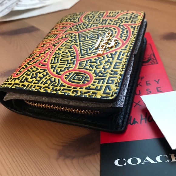 Coach Disney Mickey Mouse X Keith Haring Snap Wallet - Picture 7 of 11